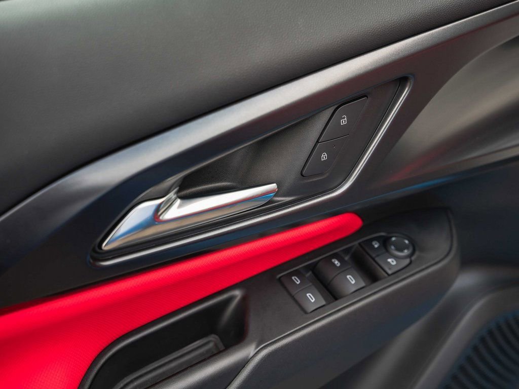 2025 Chevrolet Equinox EV RS - Photo 44