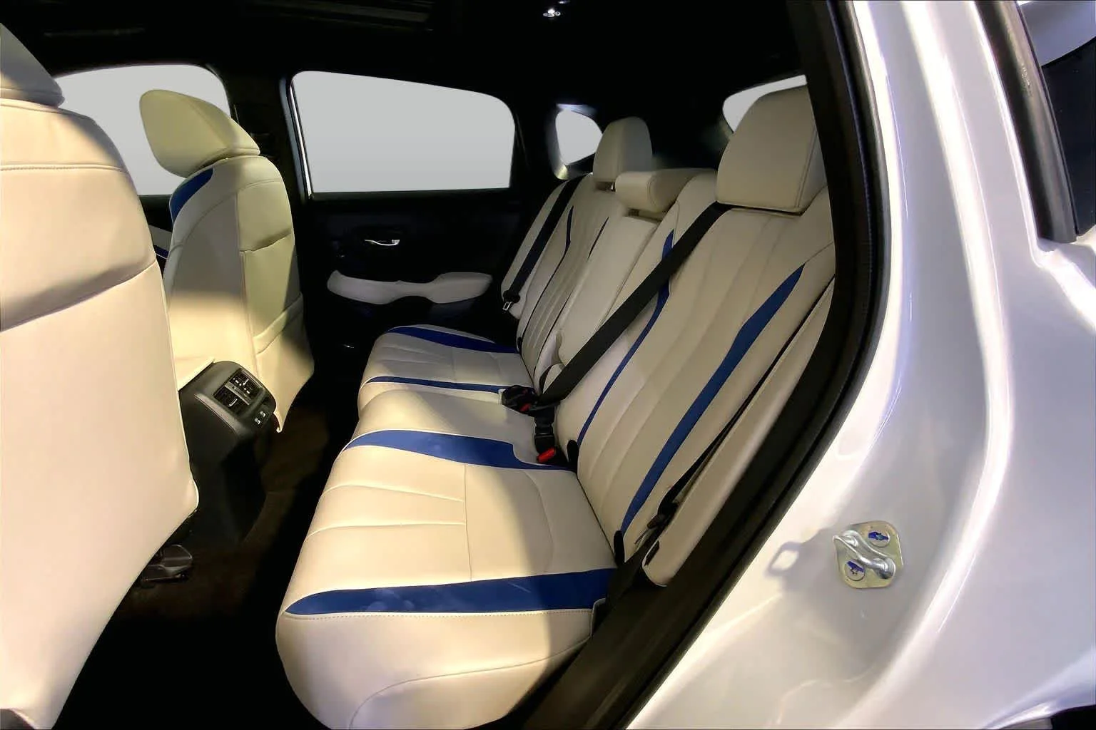 Certified Used 2025 Platinum White Pearl Acura With A-Spec Advance Package image 21