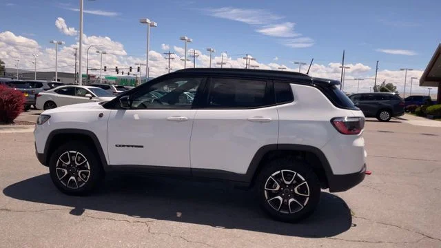 2025 Jeep Compass Trailhawk - Photo 7