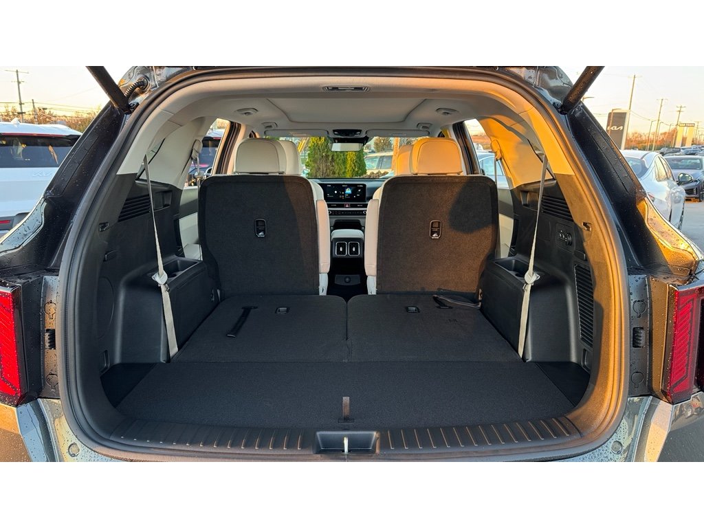 New 2026 Interstellar Gray Kia EX image 8