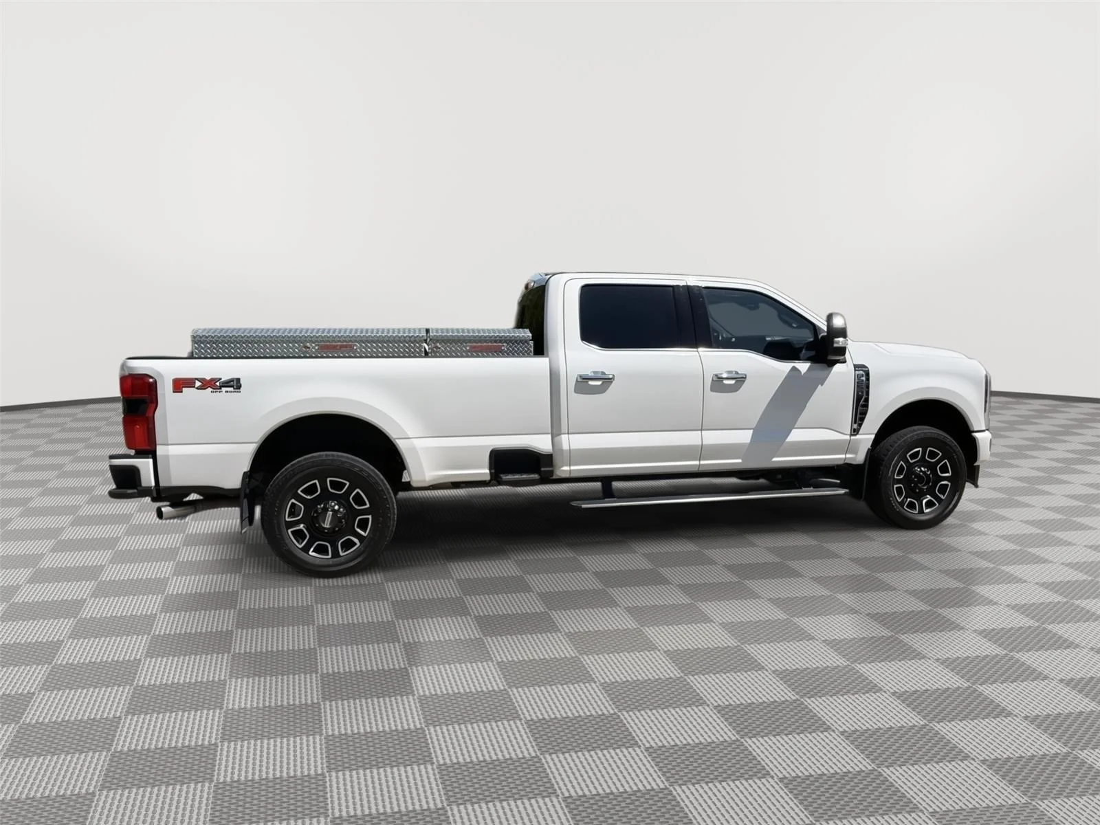 Certified Used 2024 Star White Metallic Tri-Coat Ford Platinum image 8