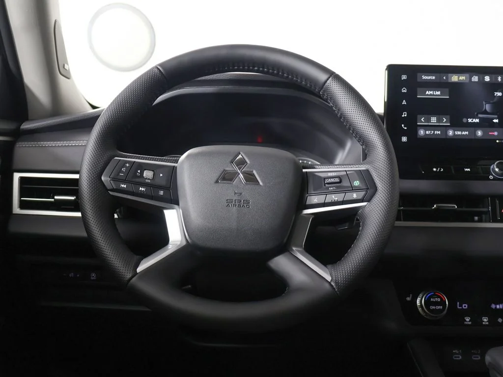 New 2026 Blue Mitsubishi SE image 39