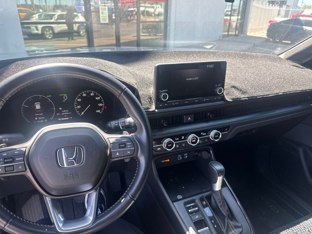 Used 2025  Honda Sport image 19