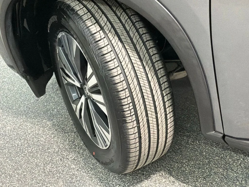 Used 2021 Gun Metallic Nissan SV image 31