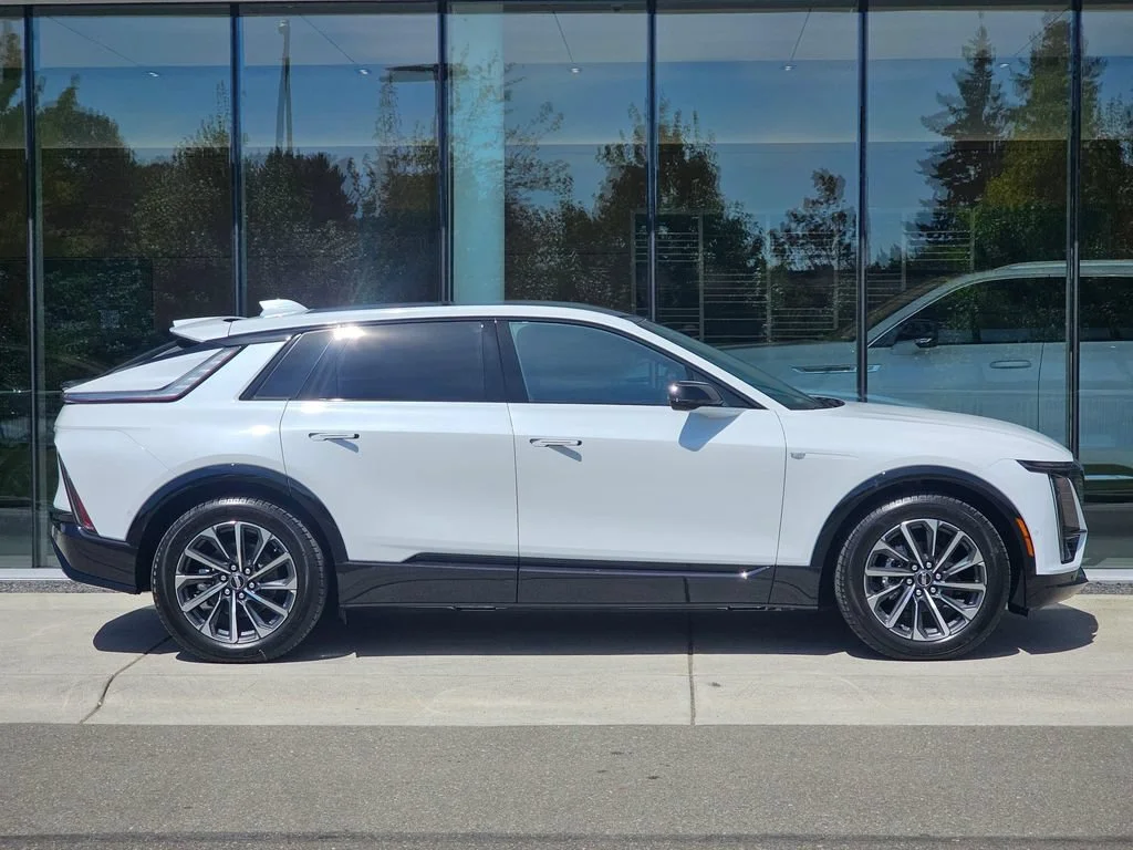 New 2026 Vibrant White Tricoat Cadillac Sport image 6