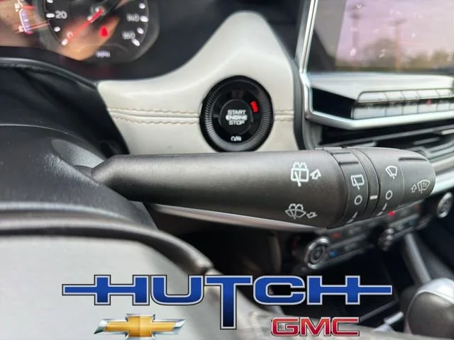 Used 2025 White Jeep Limited 4x4 image 30
