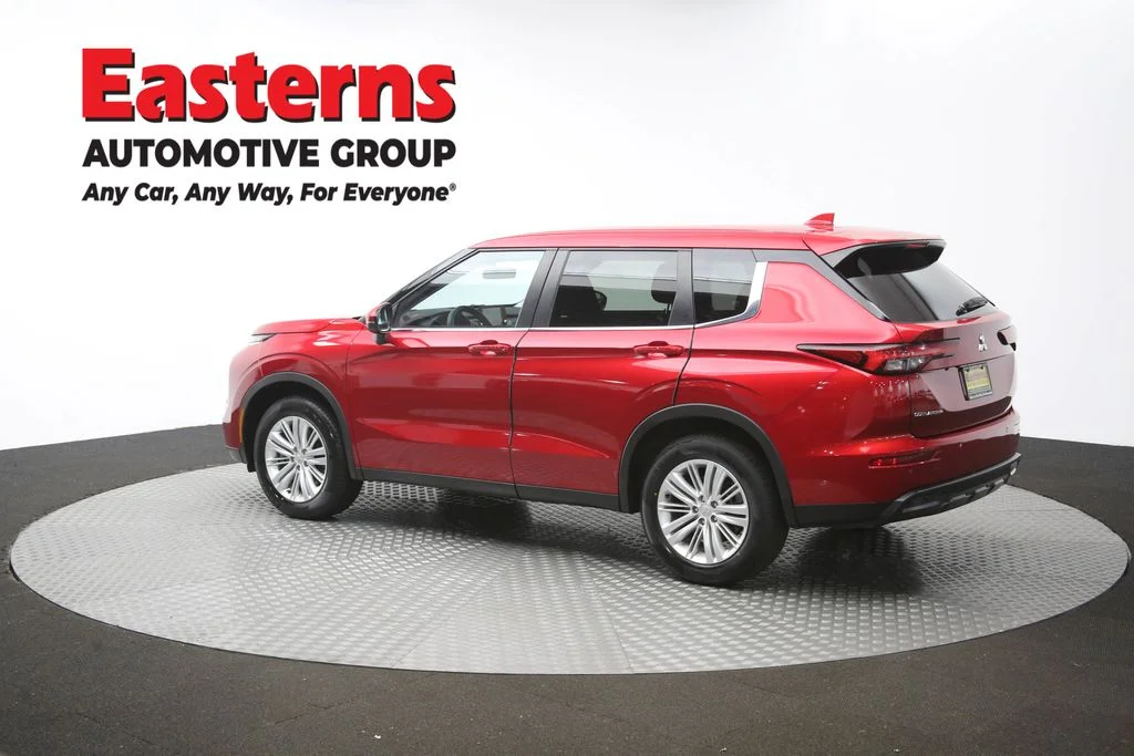 Used 2024 Red Mitsubishi ES image 62
