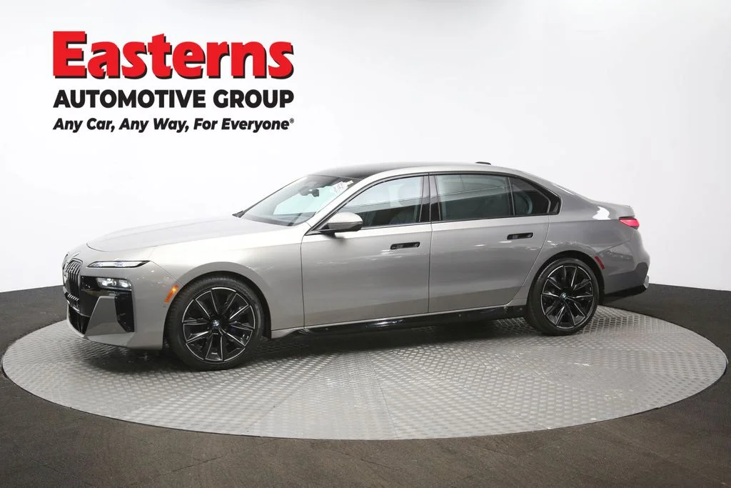 Used 2023 Gray BMW 760i xDrive image 62