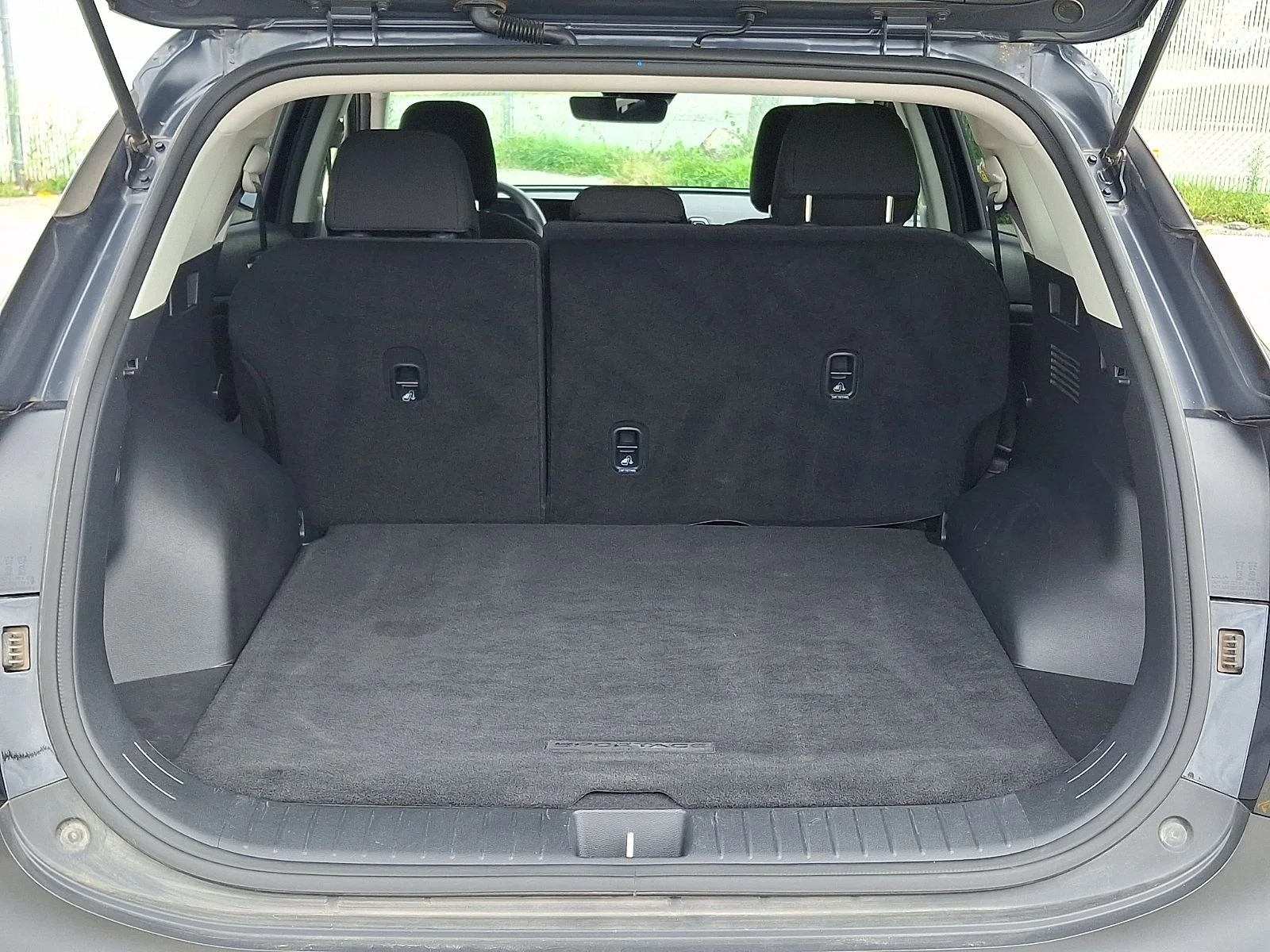 Certified Used 2023 Black Kia LX image 27