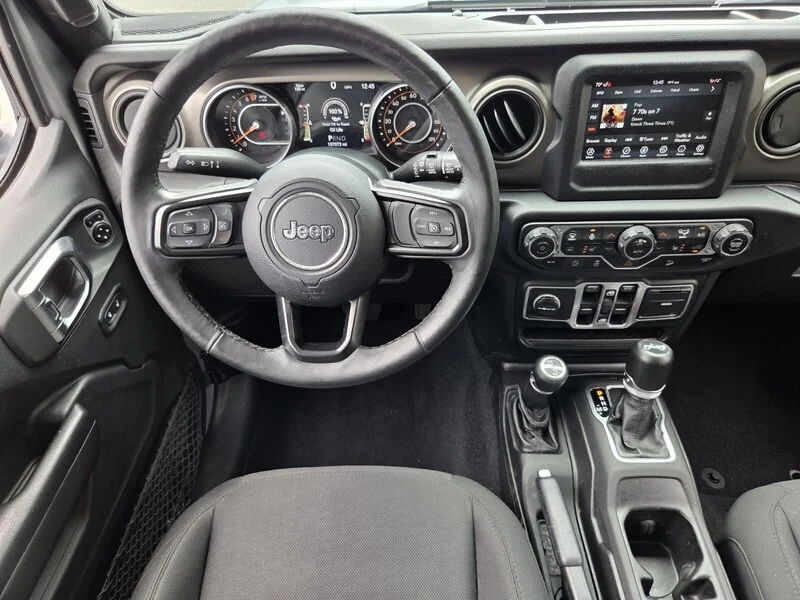 Used 2018 Billet Silver Metallic Clearco JEEP UNLIMITED SPORT S image 14