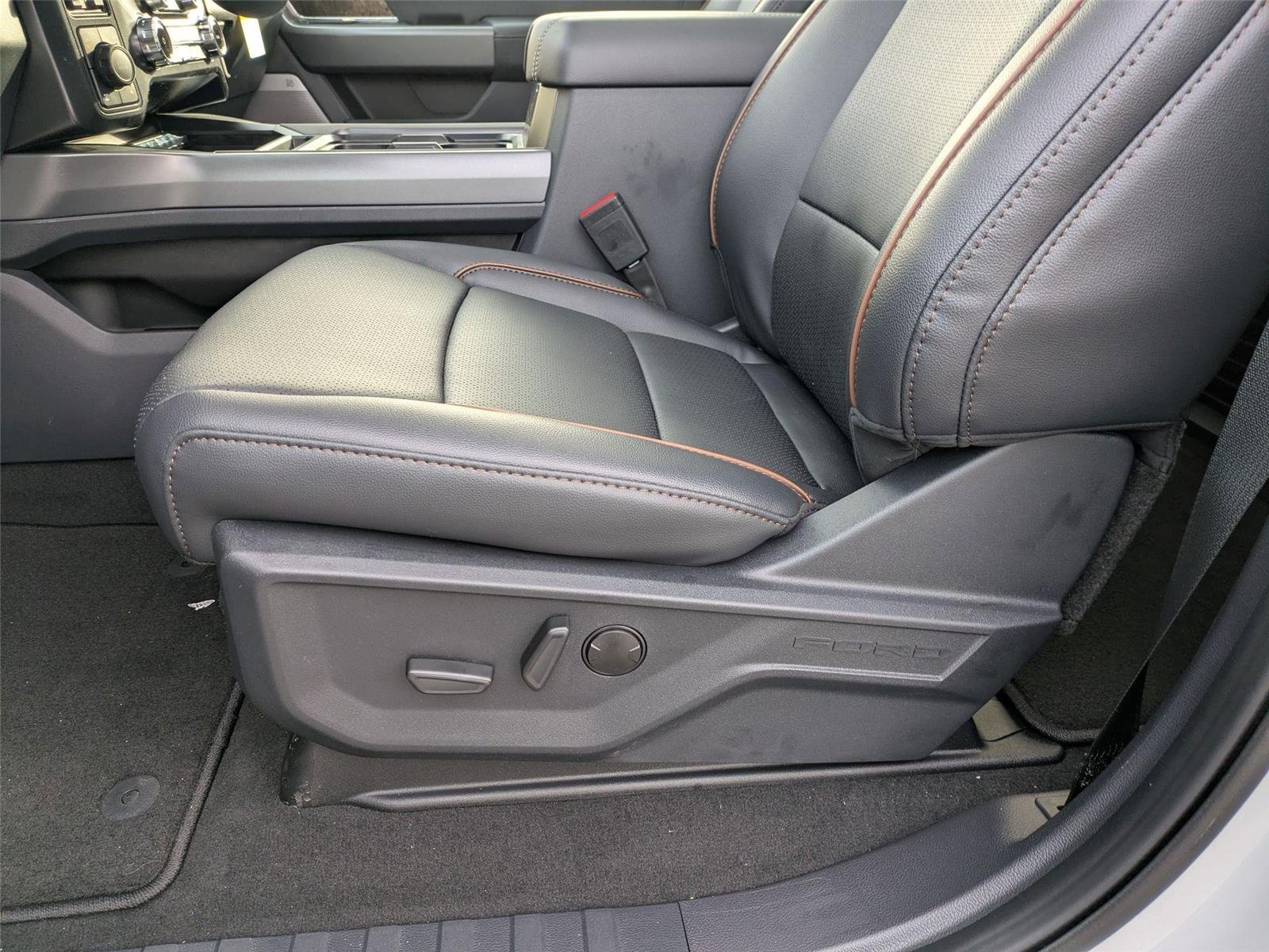 New 2026 Avalanche Ford F-250® Lariat® image 15