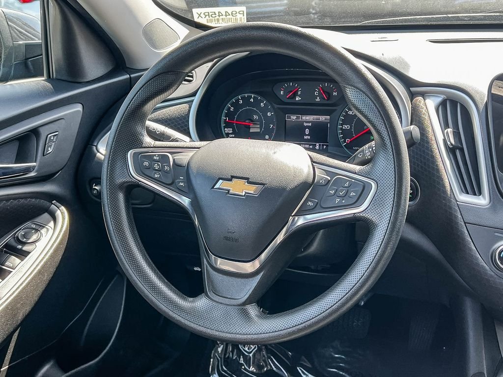 Used 2023 Gray Chevrolet LT image 14