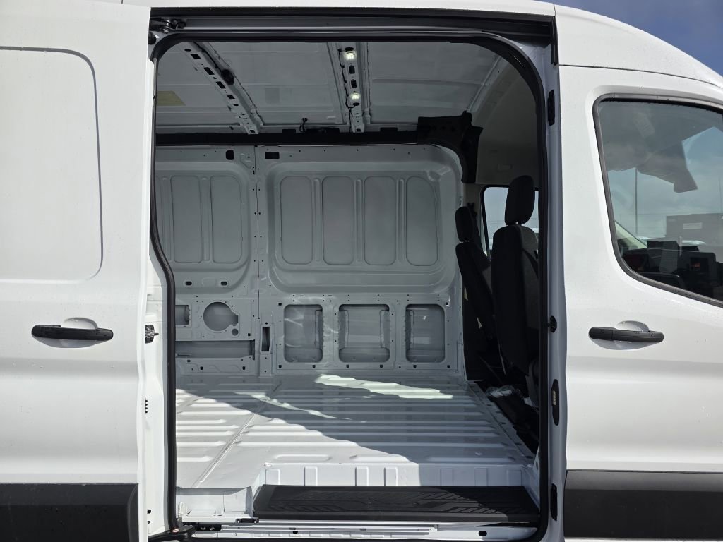 New 2026 Oxford White Ford XL image 30