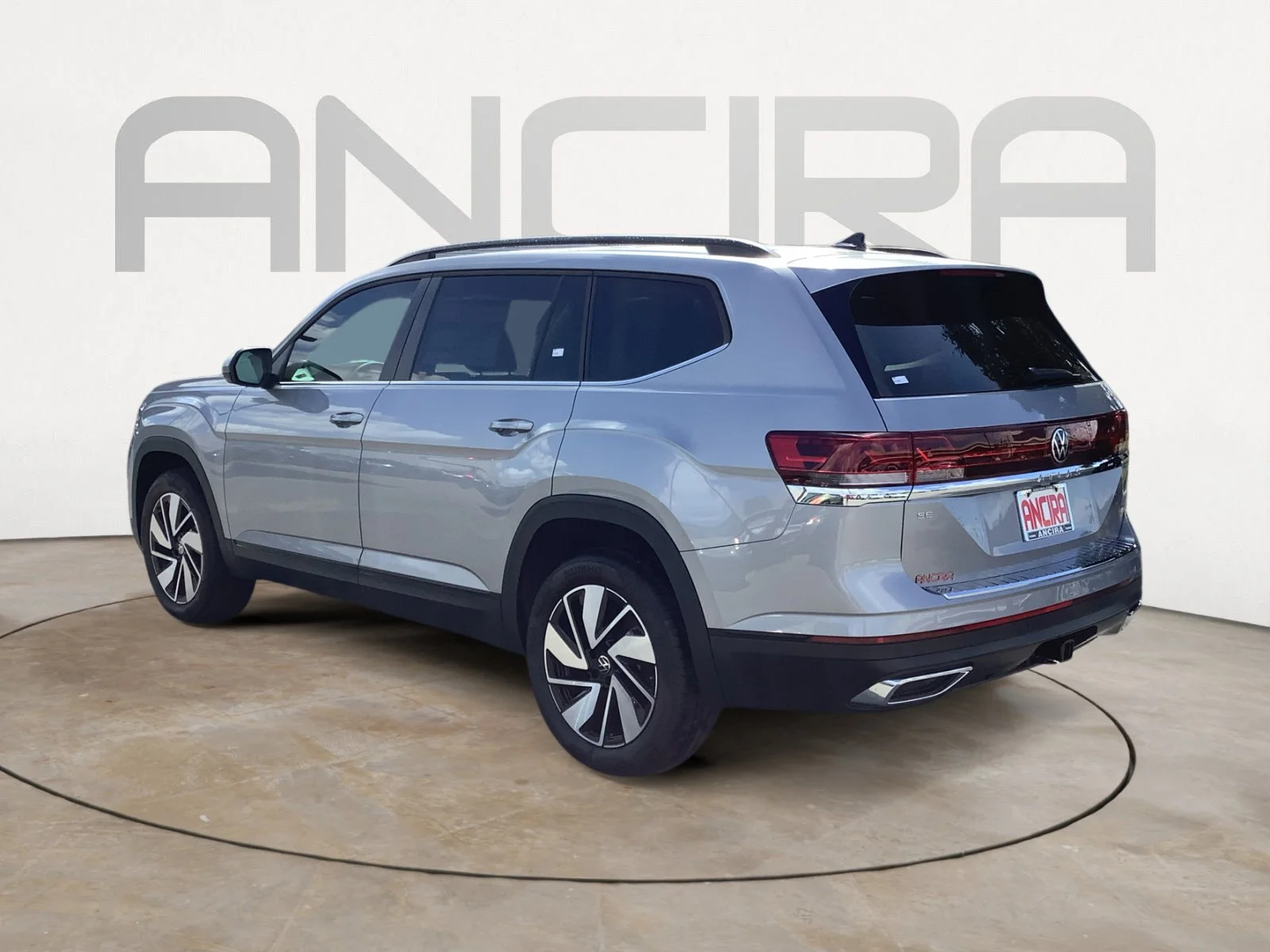 New 2025 Silver Mist Metallic Volkswagen 2.0T SE w/Technology image 6