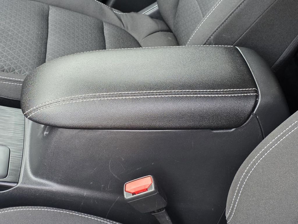 Used 2024 Silver Ford Active image 7