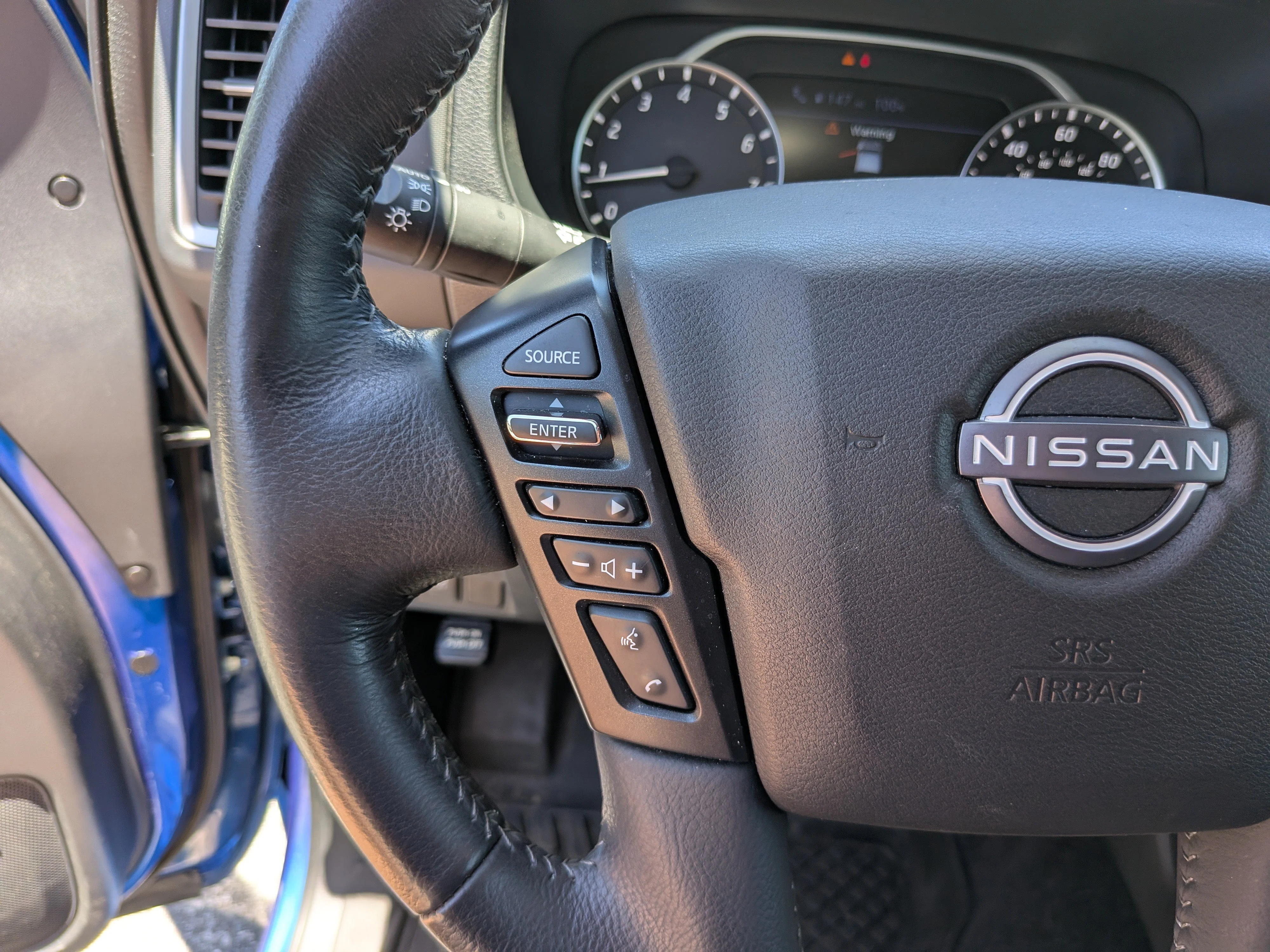 Used 2024 Bluestone Nissan SL image 32