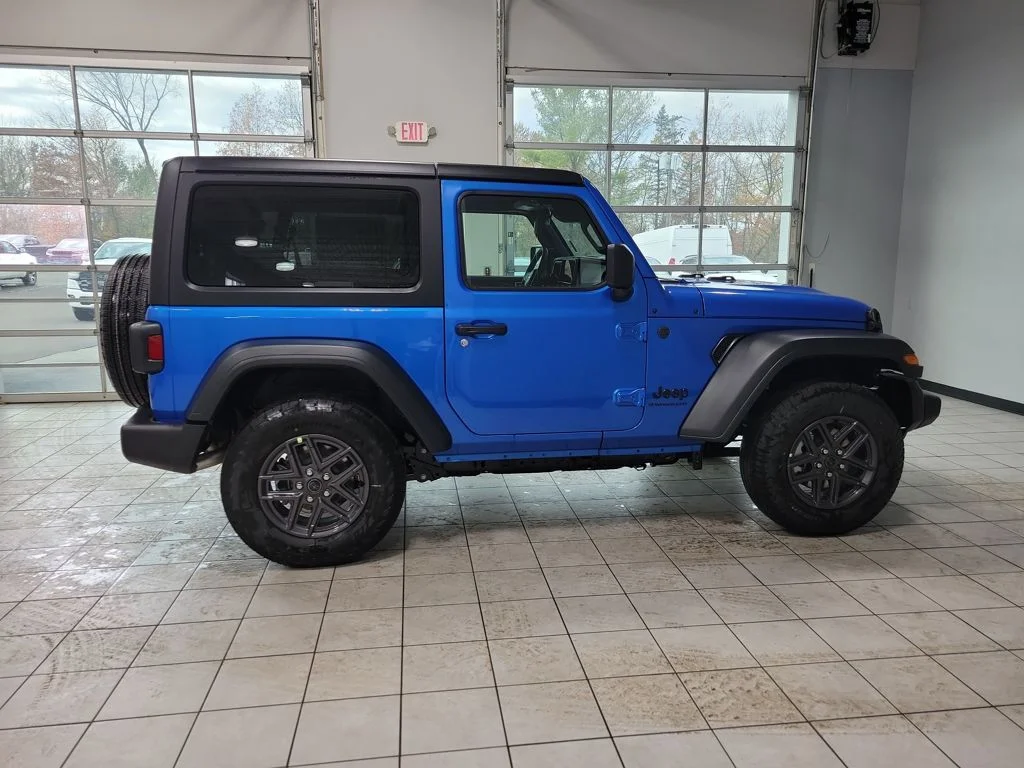 New 2026 Hydro Blue Pearl-Coat Exterior Paint Jeep Sport S image 8