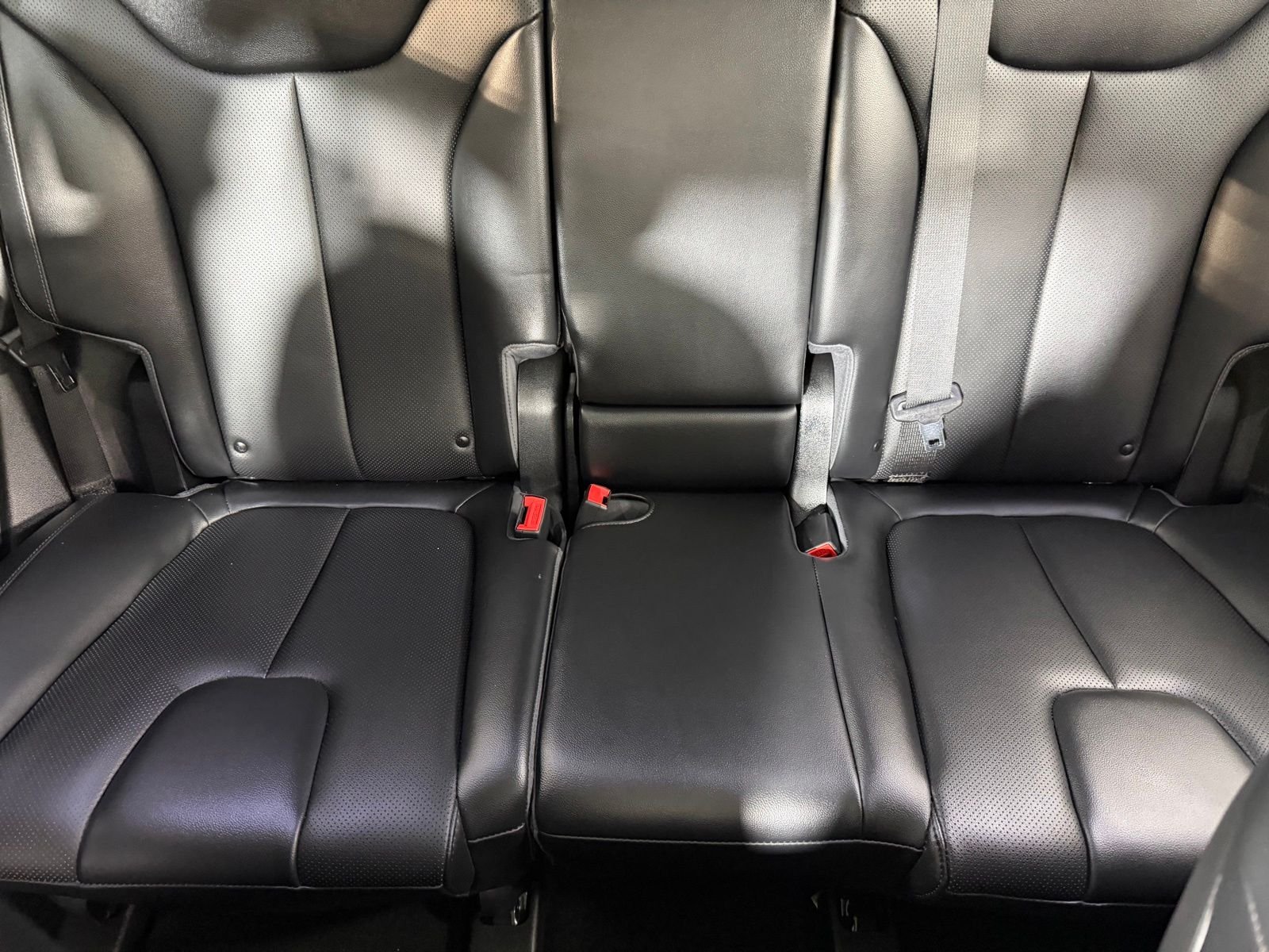 Used 2023 Gray Hyundai SEL Premium image 37