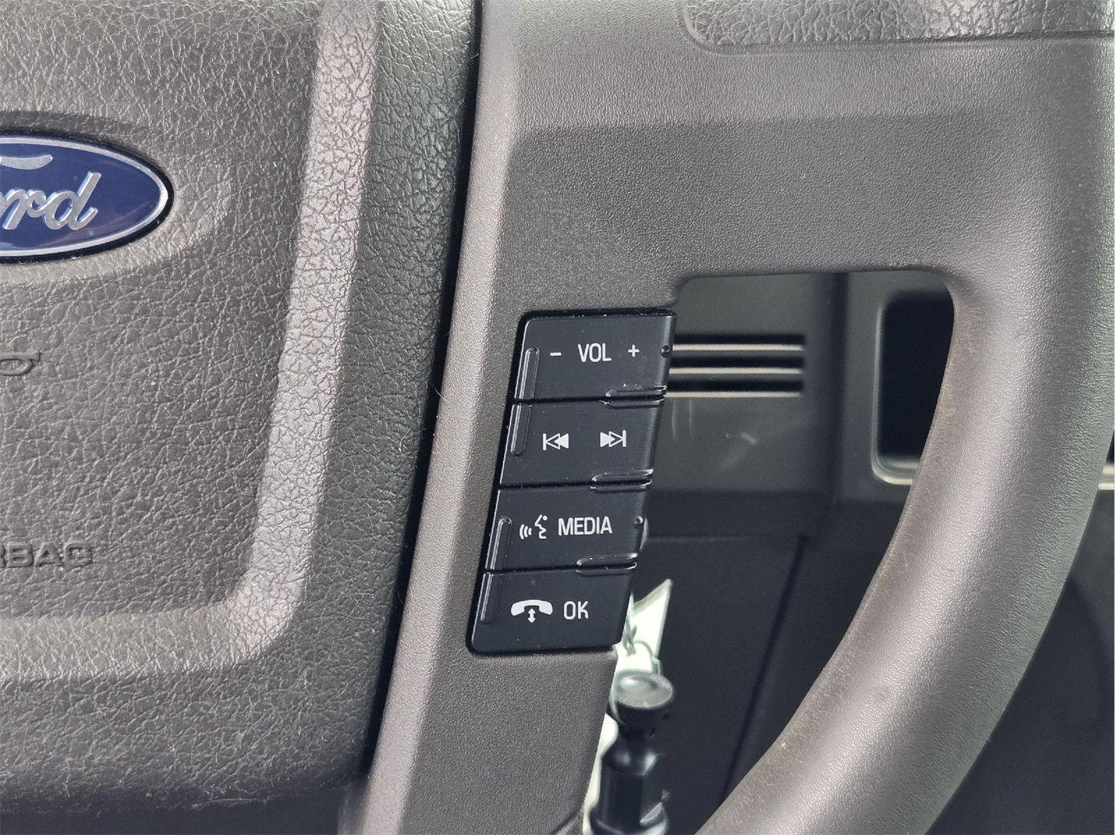 Used 2009  Ford XLT image 26