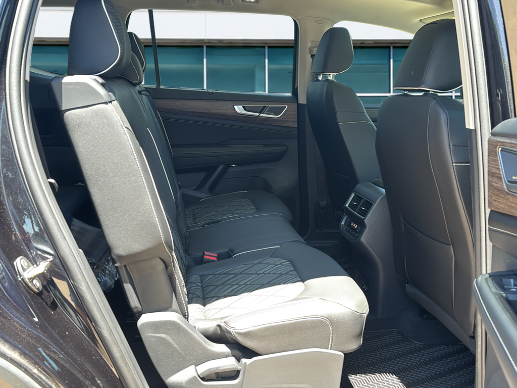 2026 Volkswagen Atlas SEL Premium R-Line - Photo 12