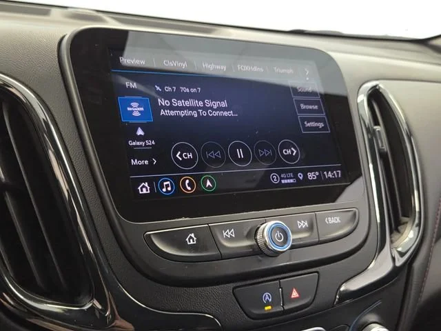 Used 2022 Summit White Chevrolet RS image 20