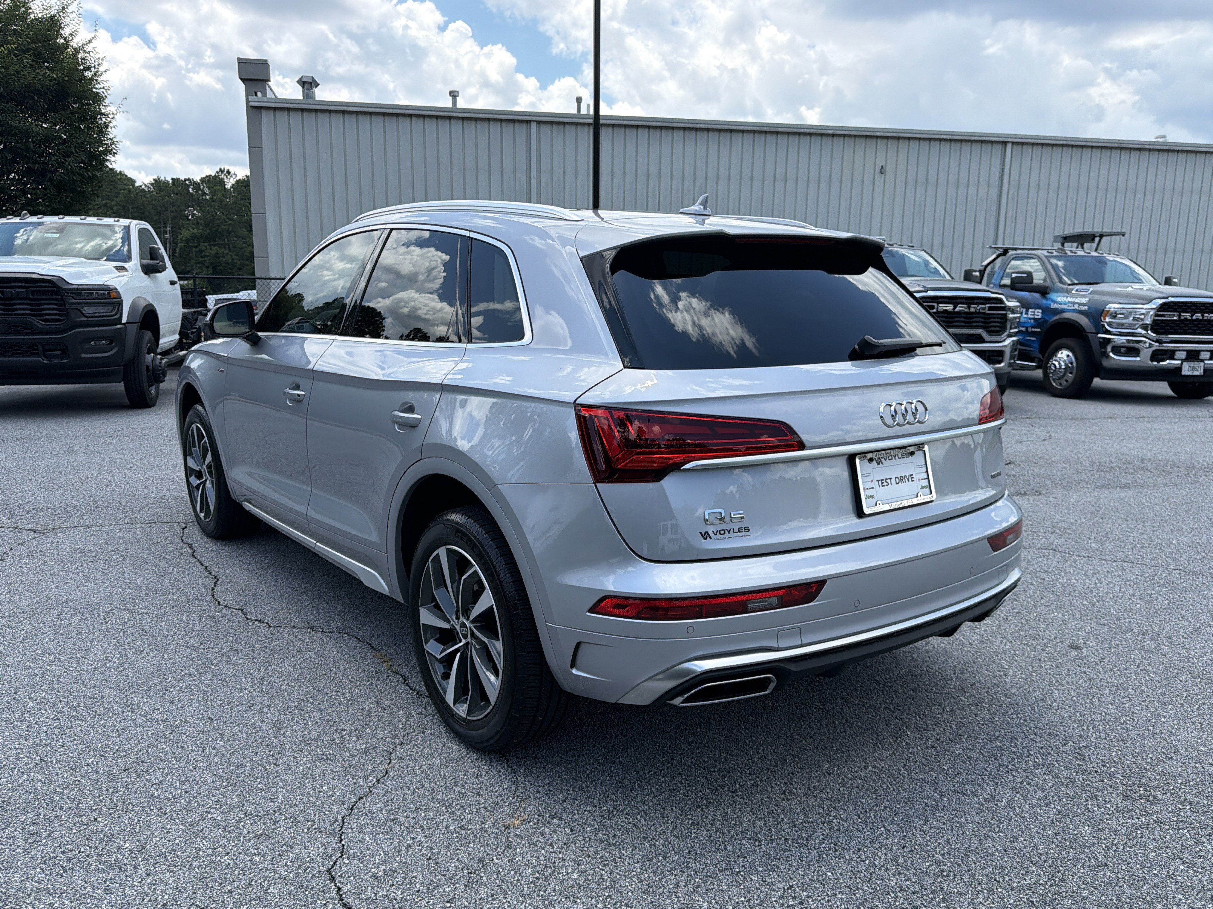 Used 2022 Florett Silver Metallic Audi S line Premium Plus image 6