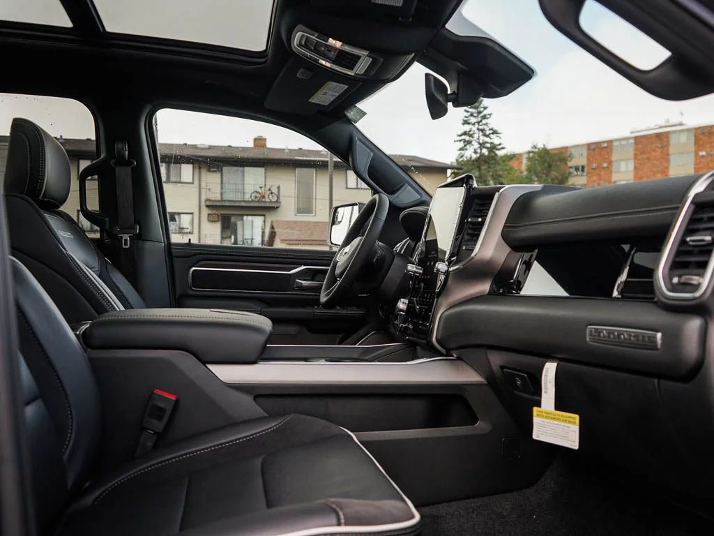 New 2026 Granite Crystal Metallic Clearcoat RAM LARAMIE image 9