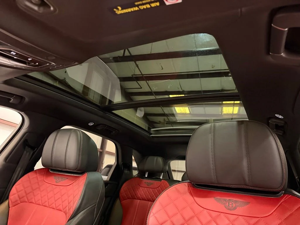 Used 2018  Bentley W12 image 29
