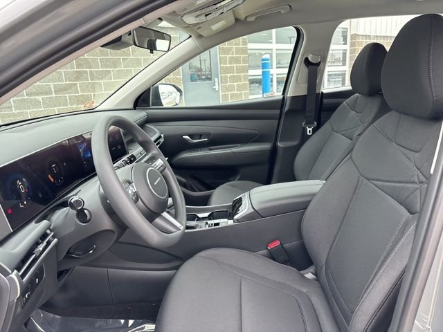 New 2026 Hampton Gray Hyundai SE image 12