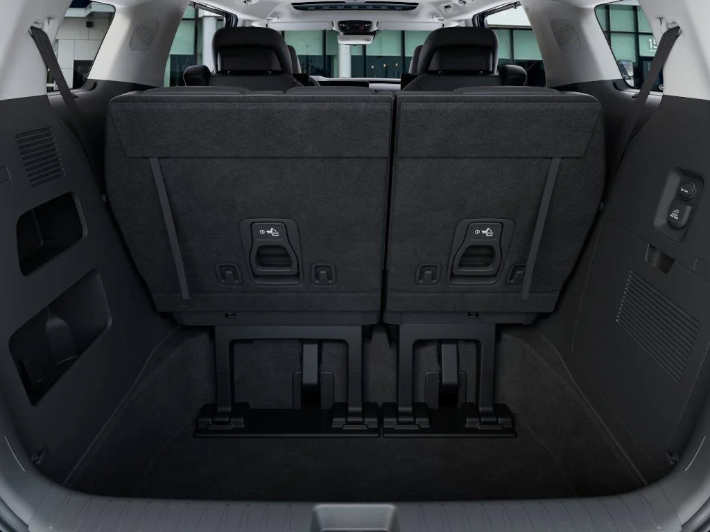 2025 Kia Carnival SX Prestige - Photo 19