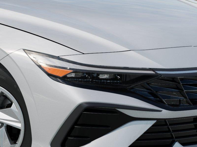 New 2026 Serenity White Hyundai SE image 9