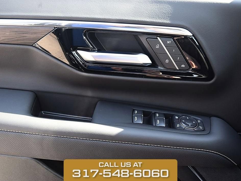 2026 Chevrolet Suburban Premier - Photo 40