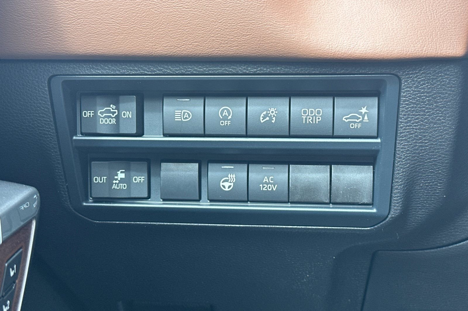 2025 Toyota Tundra 1794 Edition - Photo 29