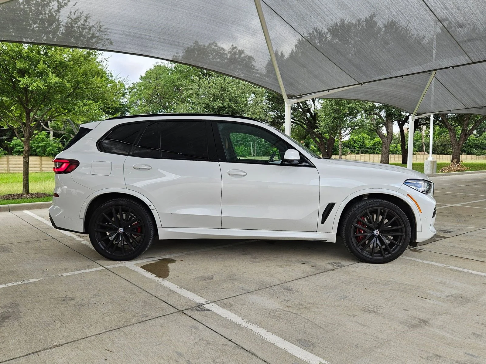 Used 2022 Mineral White Metallic BMW M50i image 4