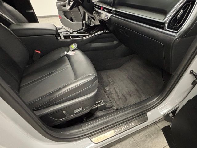 Used 2025 Gray Kia SX image 37