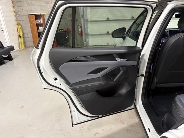 New 2026 White/off-white Volkswagen 2.0T SE R-Line Black image 12