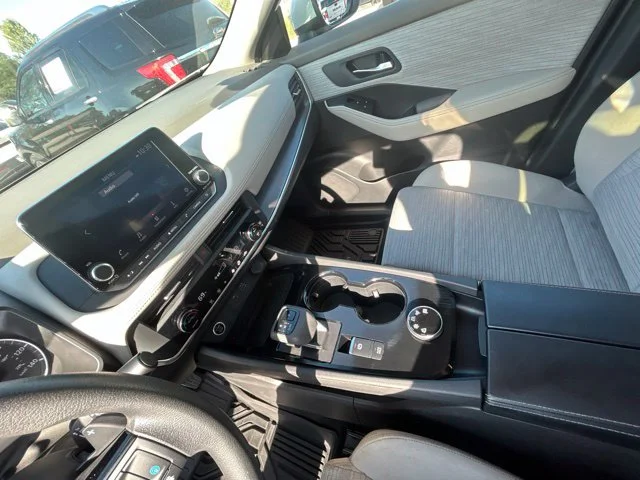 Used 2023 White Nissan SV image 24
