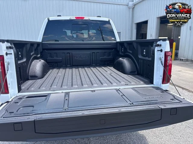 New 2026 Oxford White Ford XLT image 22