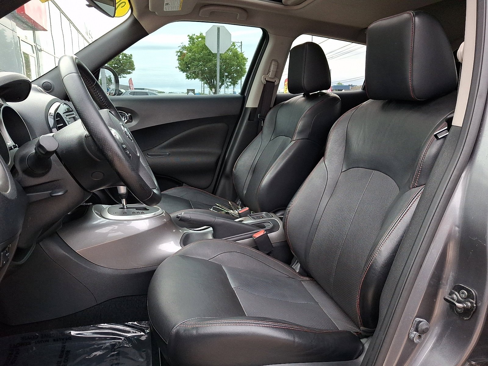 Used 2013 Gun Metallic Nissan SL image 12