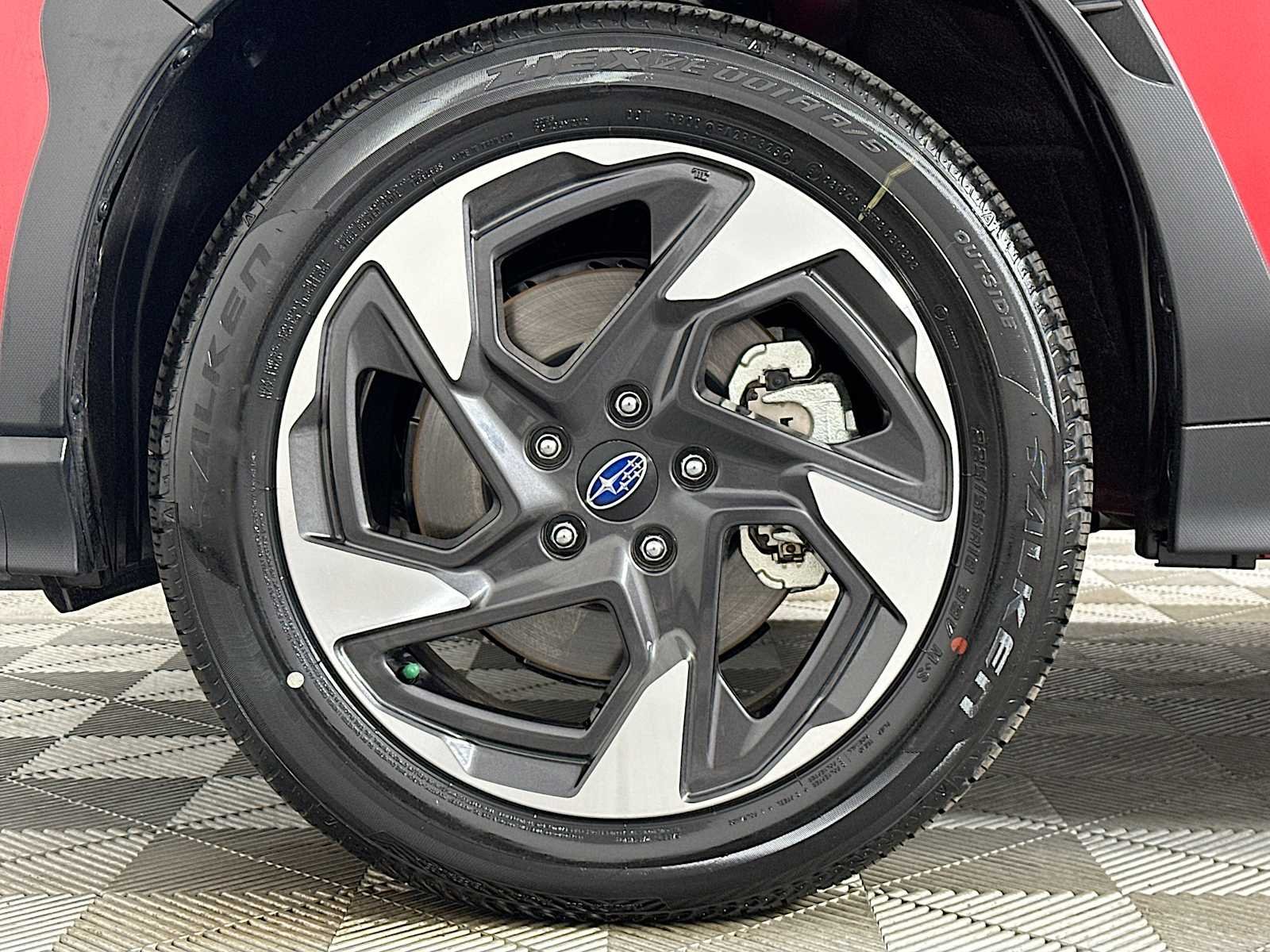 Used 2025 Lithium Red Pearl Subaru Limited image 27