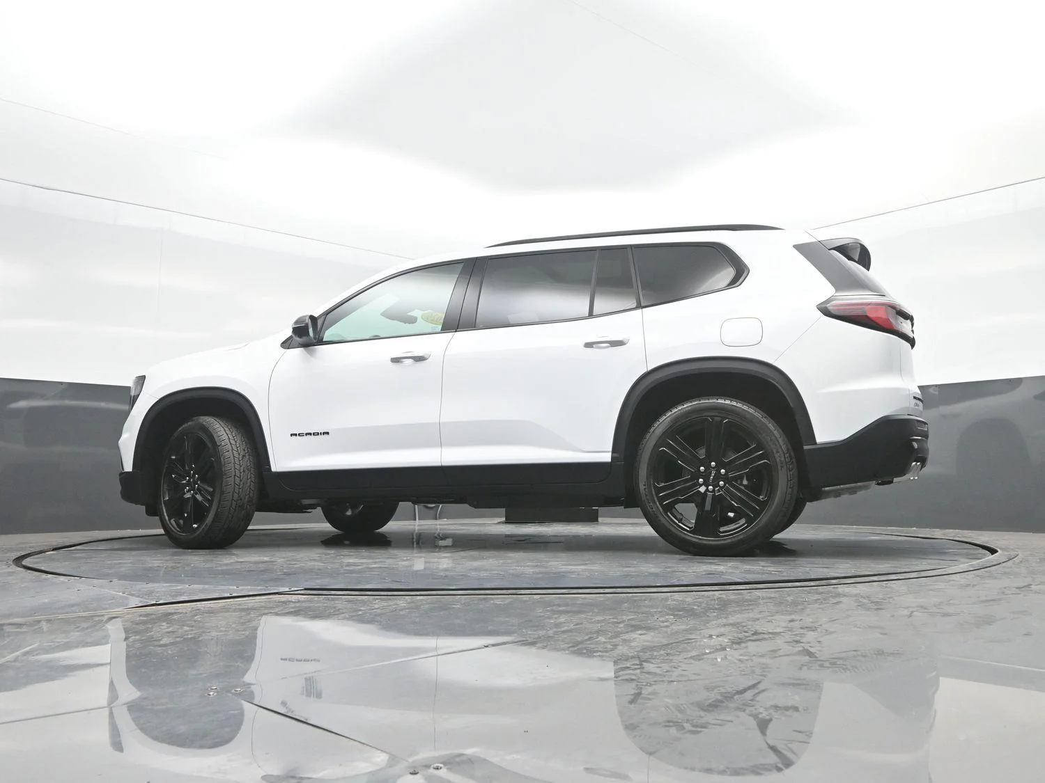 New 2026 Summit White GMC Elevation image 37