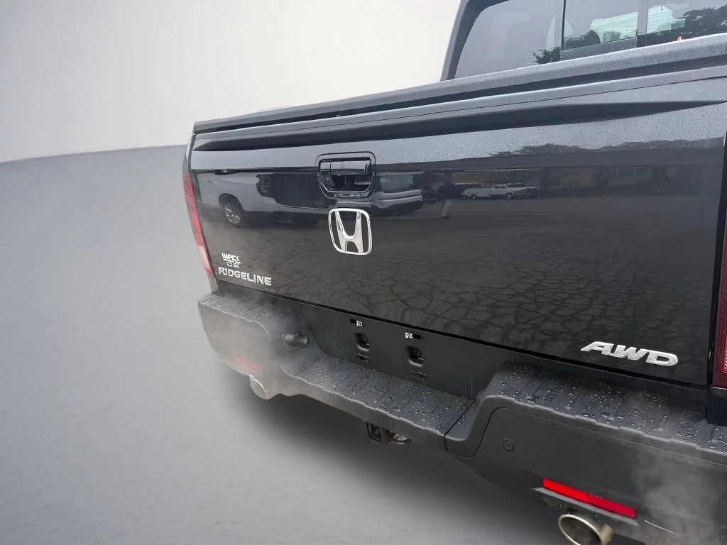 Used 2023 Black Honda RTL-E image 35
