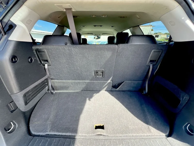 Used 2017 Iridium Metallic Buick Premium image 14