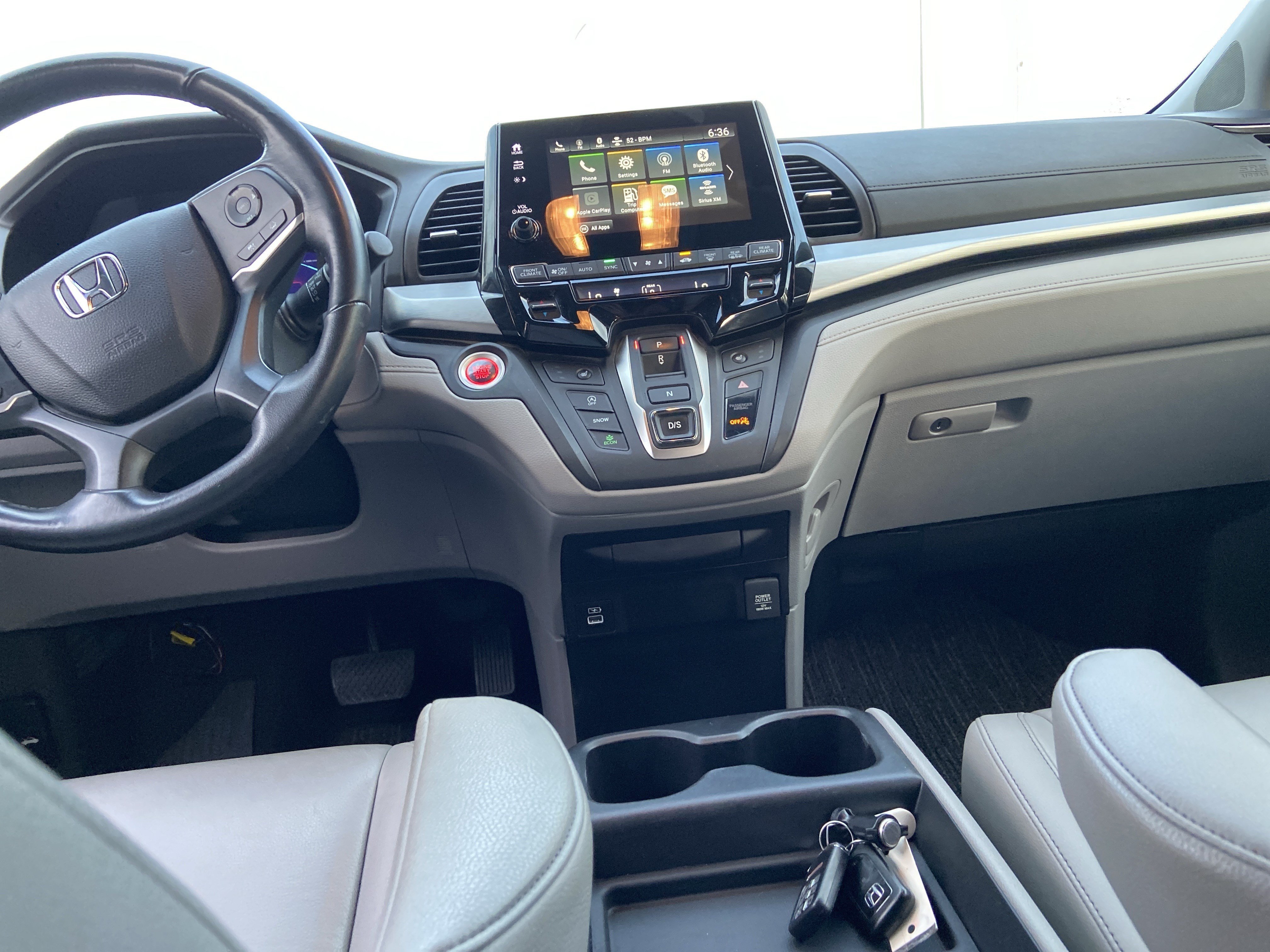 Used 2021 Lunar Silver Metallic Honda EX-L image 14