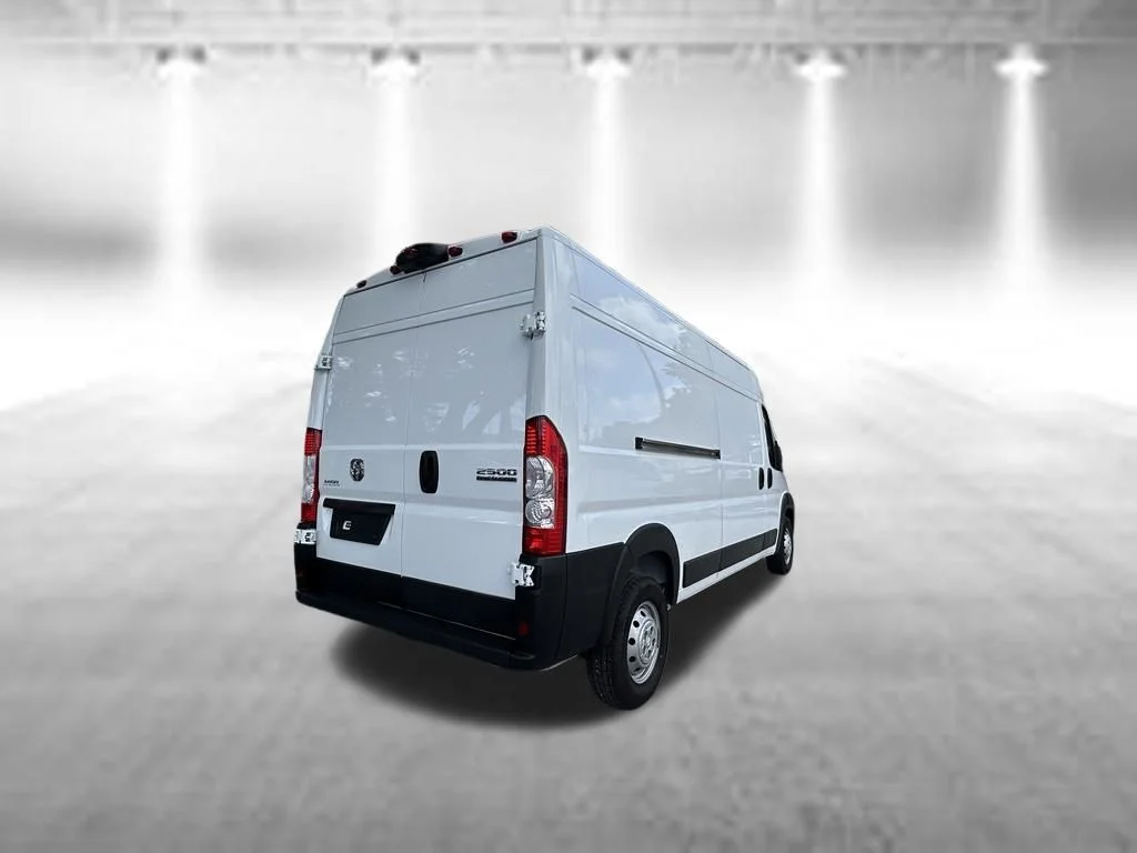 Used 2023 White Ram High Roof image 7