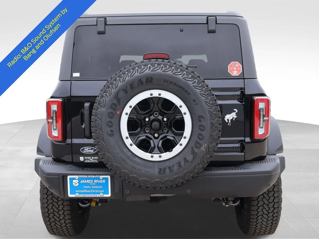 New 2026 Shadow Black Ford Badlands® image 4