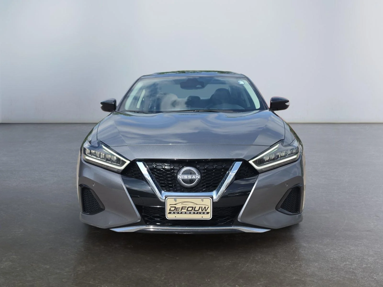 Used 2023 GRAY NISSAN SL SEDAN image 8