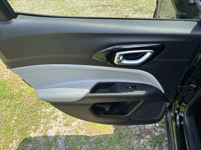 Used 2025 Black Jeep Limited image 23