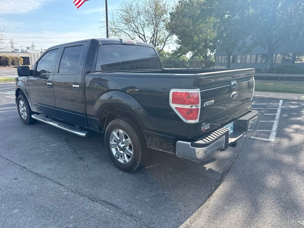 Used 2013 Black Ford XLT image 6
