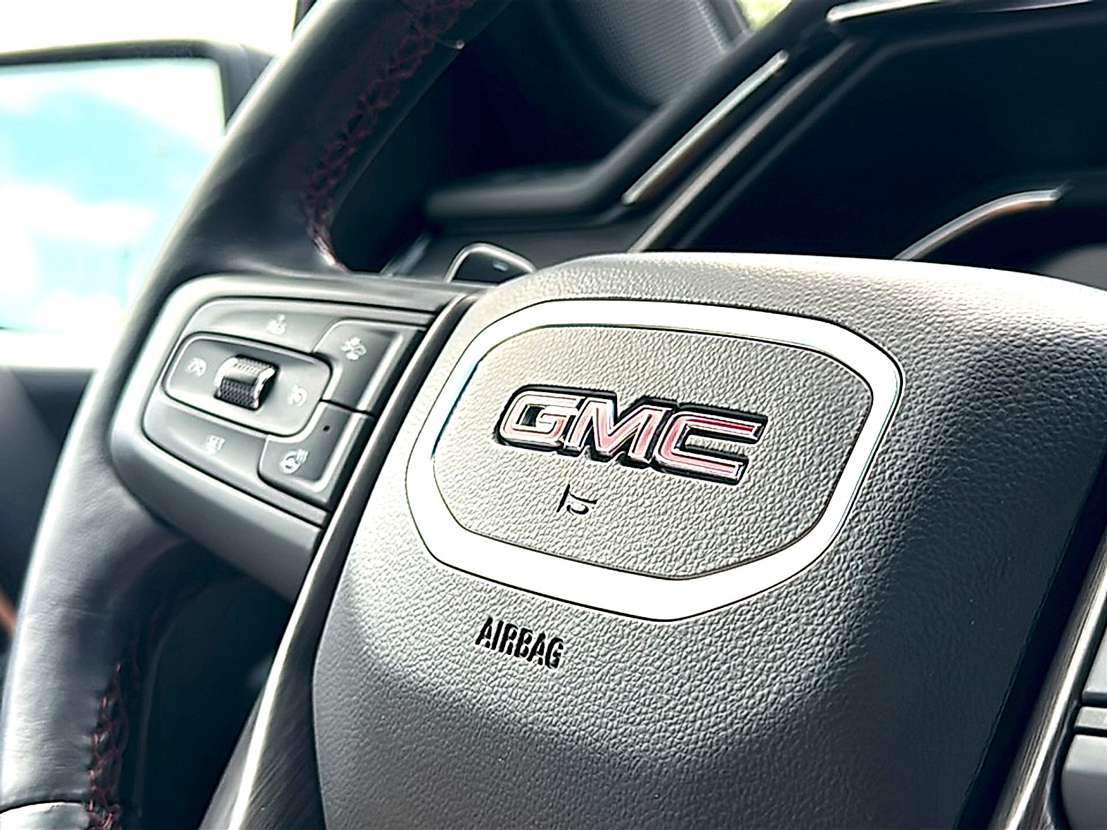 Used 2024 Onyx Black GMC AT4X image 31